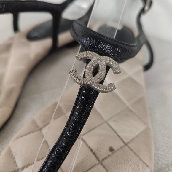 Chanel Thong Sandals‎ Womens 36C 6 Black Leather Interlocking CC Flats Quilted - Picture 5 of 10